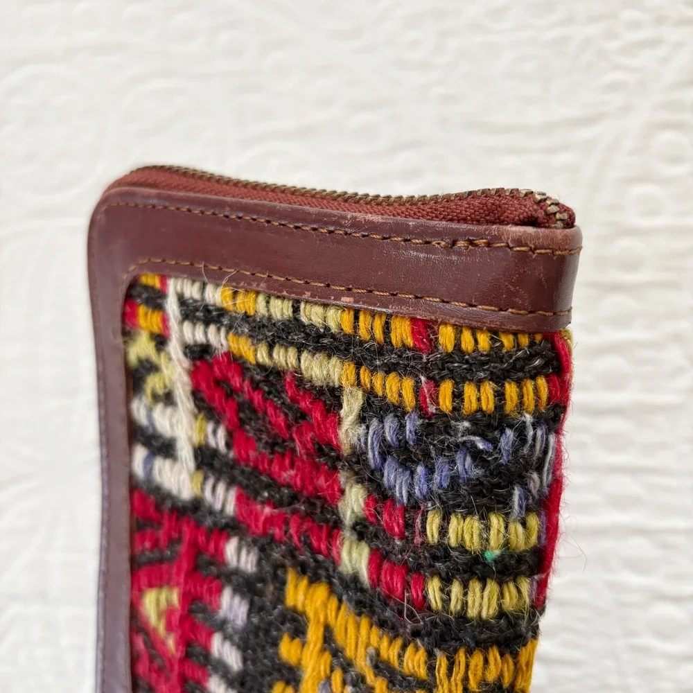 Res Ipsa Kilim Leather Clutch Accordion Wristlet Wallet